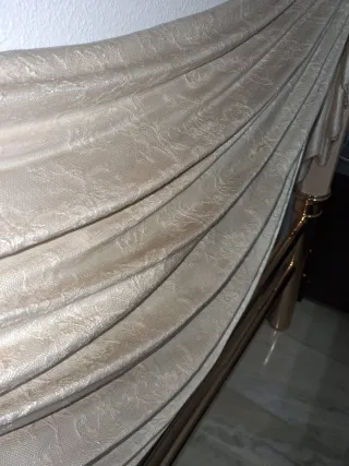 Cabecero antiguo chapado en oro