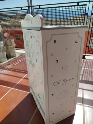 Armario De Cuevas Toys para muñecas