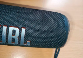 Altavoz JBL Flip 6 azul oscuro