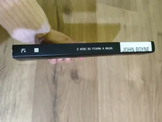 O neno do pixama a raias