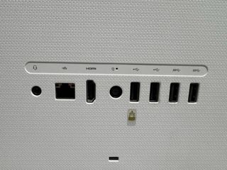 .-HP Todo en Uno Blanco.-