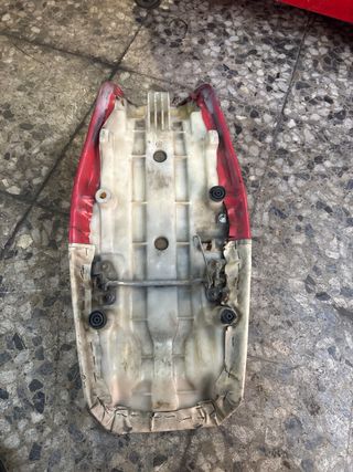 Asiento Yamaha TZR Deltabox