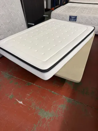 Colchón Viscoelástico 140x200 + Base Tapizada