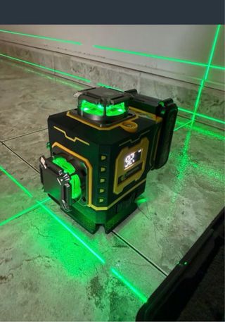 Nivel Láser Conentool 4D 2 Baterías  Trípode
