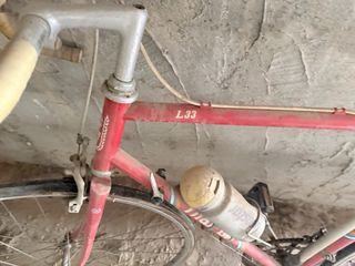 Bicicleta de carretera BH TITAN L33 Roja