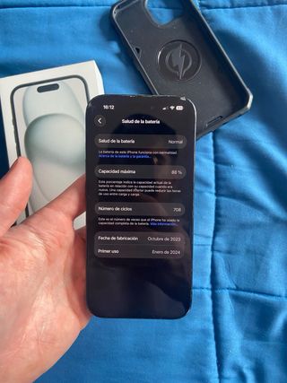 iPhone 15 Negro Usado con funda