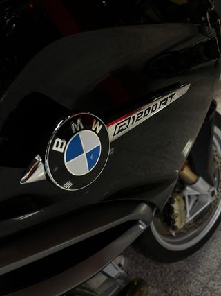BMW R1200RT Negra y Azul