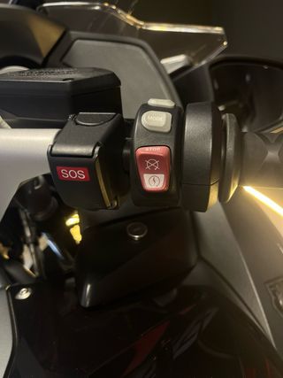 BMW R1200RT Negra y Azul