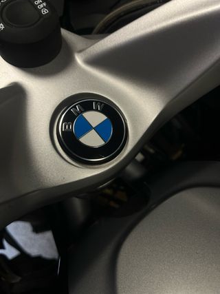 BMW R1200RT Negra y Azul