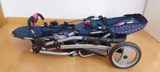 Carrito gemelar de juguete