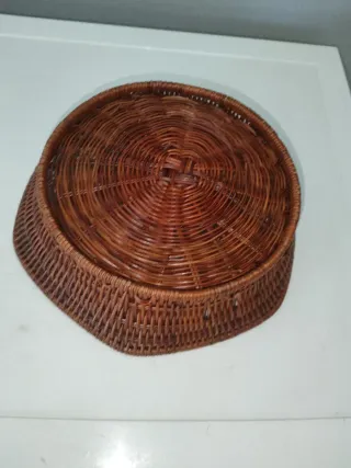 Cestino esagonale in vimini color mogano