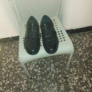Zapatos de cuero negros