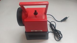 Cargador y Linterna LR-206 Legrand
