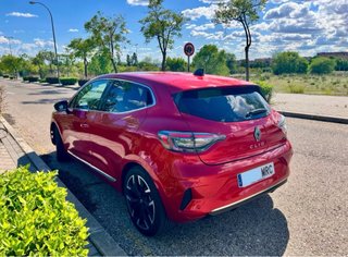 RENAULT Clio Techno Hibrido 145CV 2024 40.000km.