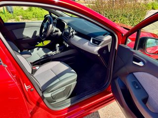 RENAULT Clio Techno Hibrido 145CV 2024 40.000km.