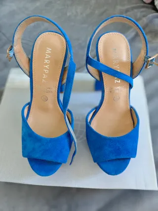 Sandalias de tacón azul