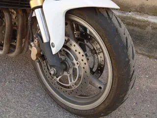 Honda Hornet 600 Blanca