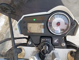 Honda Hornet 600 Blanca