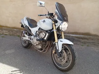 Honda Hornet 600 Blanca