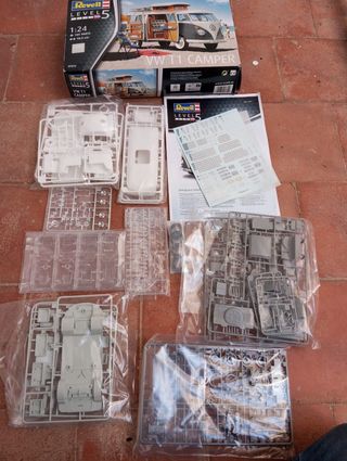Maqueta Revell VW T1 Camper 1:24