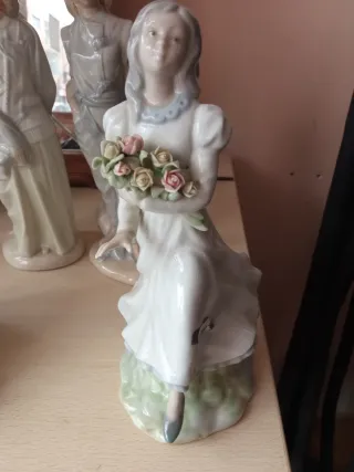 Figuras de cerámica decorativas
