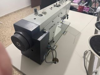 Máquina de coser industrial TYPICAL