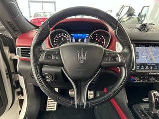 MASERATI Levante V6 275 HP D AWD