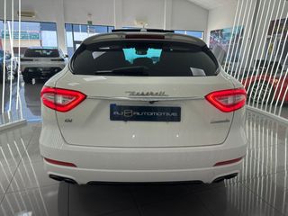 MASERATI Levante V6 275 HP D AWD