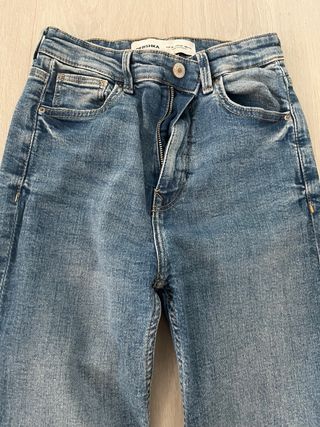 Jeans campana tiro alto