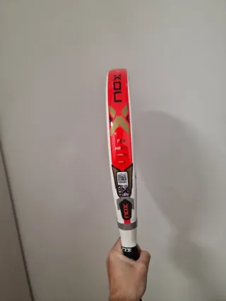 Bolsa y pala de pádel Bullpadel