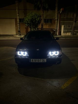BMW Serie 5 523i