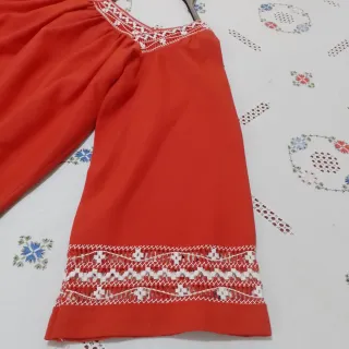 Blusón artesanal rojo bordado