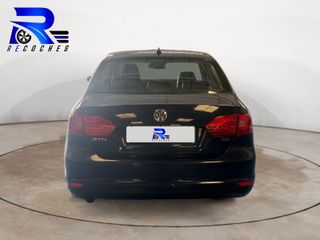 Volkswagen Jetta 1.6 TDI 105cv Advance Bluemotion Tech