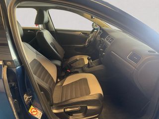 Volkswagen Jetta 1.6 TDI 105cv Advance Bluemotion Tech