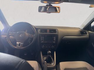 Volkswagen Jetta 1.6 TDI 105cv Advance Bluemotion Tech