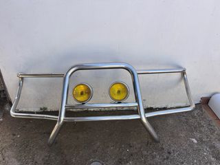 Defensa Mataburros Cromada con Faros