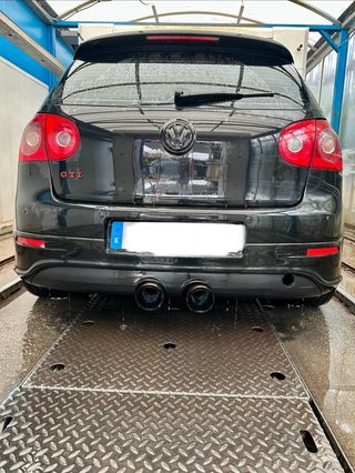 Paragolpes y escape Golf V GTI akrapovic