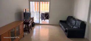 Gran piso con piscina comunitaria en zona residenc
