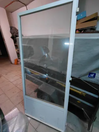 Puerta de aluminio
