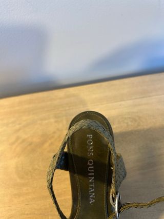 Lons Sandalias Cuña Verde Oliva usados 1 vez