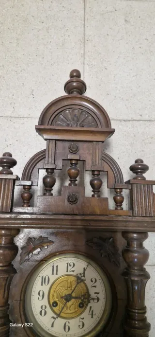 2 Relojes Antiguos de Pared Madera