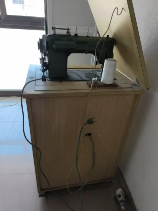 Máquina de coser Refrey Transforma