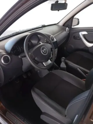 Dacia Sandero Stepway 2012