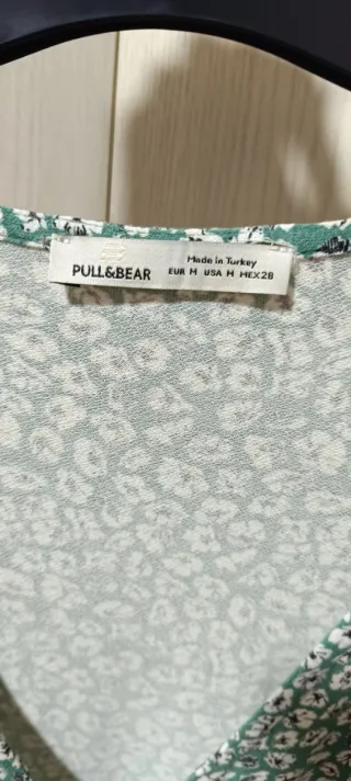 Vestido Pull&Bear floral verde
