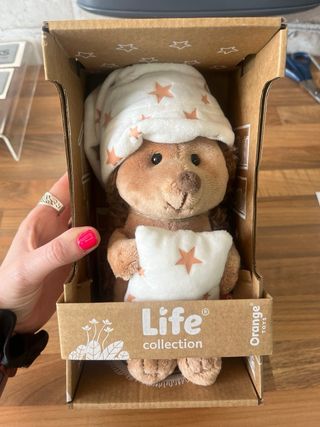 Peluche erizo con mantita – Orange Toys