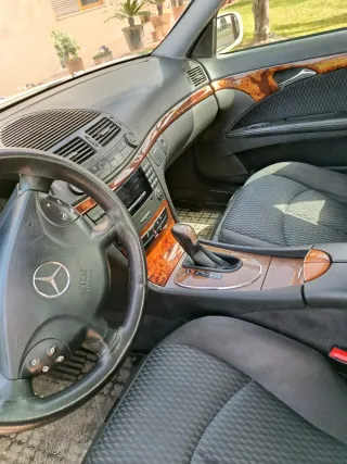 Mercedes-Benz Clase E 2004. En buenas condiciones.