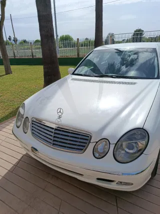 Mercedes-Benz Clase E 2004. En buenas condiciones.