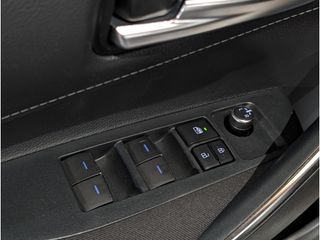 Toyota Corolla 1.8 125H BUSINESS PLUS E-CVT TOU SP