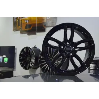 Juego de 4 Llantas 18 RS6 Glossy Black AU039