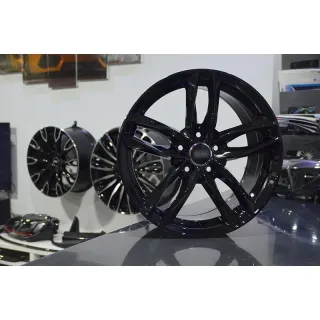 Juego de 4 Llantas 18 RS6 Glossy Black AU039